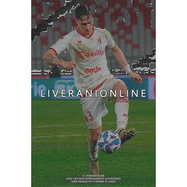 TVEM February 15, 2025 Bari, Italy - SSC Bari vs US Cremonese - Italian soccer serie B 2024/25 - San Nicola Stadium. In the pic: Valerio Mantovani of SSC Bari foto emmanuele mastodonato-ag aldo liverani sas