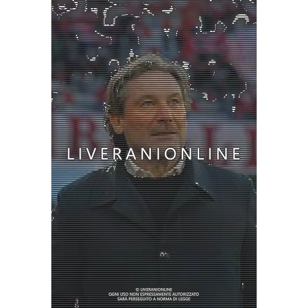 TVEM February 15, 2025 Bari, Italy - SSC Bari vs US Cremonese - Italian soccer serie B 2024/25 - San Nicola Stadium. In the pic: coach Giovanni Stroppa of US Cremonese foto emmanuele mastodonato-ag aldo liverani sas