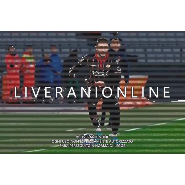 TVEM February 15, 2025 Bari, Italy - SSC Bari vs US Cremonese - Italian soccer serie B 2024/25 - San Nicola Stadium. In the pic: Paulo Azzi of US Cremonese foto emmanuele mastodonato-ag aldo liverani sas
