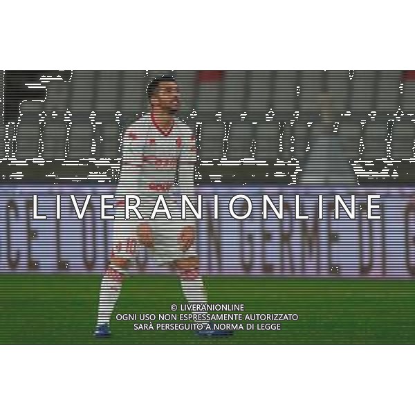 TVEM February 15, 2025 Bari, Italy - SSC Bari vs US Cremonese - Italian soccer serie B 2024/25 - San Nicola Stadium. In the pic: Nicola Bellomo of SSC Bari disappointment foto emmanuele mastodonato-ag aldo liverani sas