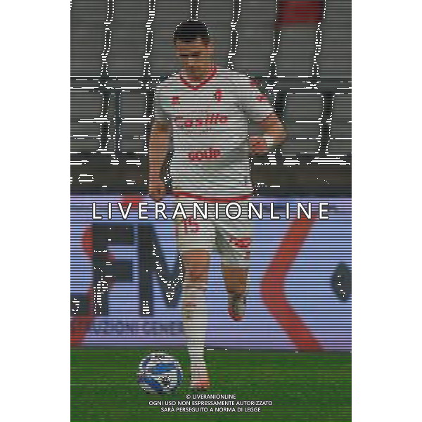 TVEM February 15, 2025 Bari, Italy - SSC Bari vs US Cremonese - Italian soccer serie B 2024/25 - San Nicola Stadium. In the pic: Kevin Lasagna of SSC Bari foto emmanuele mastodonato-ag aldo liverani sas