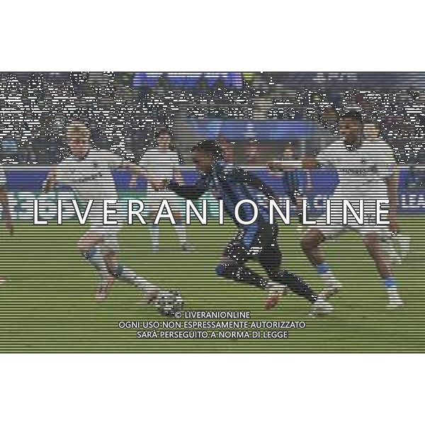 Ademola Lookman of Atalanta BC play the ball during Atalanta BC vs Club Brugge, Knockout phase play-offs of Chanpions League 2024-25 2°leg, game at Gewiss stadium in Bergamo (BG), Italy, on February 18, 2025. (Photo by Davide Casentini)- AGENZIA ALDO LIVERANI SAS