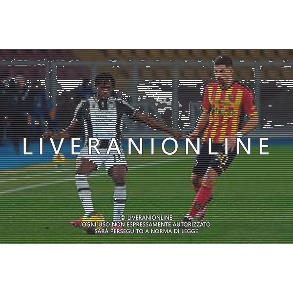TVEM February 21, 2025 Lecce, Italy - US Lecce vs Udinese Calcio - Italian soccer serie A 2024/25 - Via Del Mare Stadium. In the pic: Hassane Kamara of Udinese Calcio and Santiago Pierotti of US Lecce foto emmanuele mastrodonato-ag aldo liverani sas