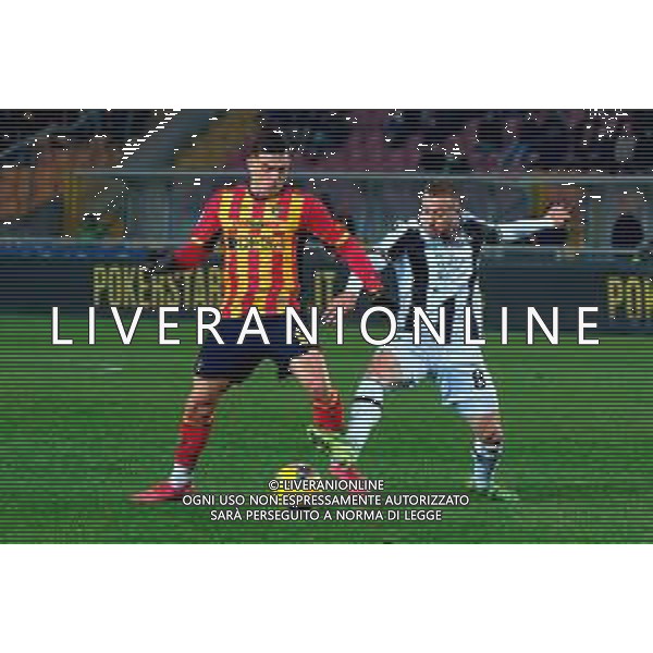 TVEM February 21, 2025 Lecce, Italy - US Lecce vs Udinese Calcio - Italian soccer serie A 2024/25 - Via Del Mare Stadium. In the pic: Nikola Krstovic of US Lecce in action against Sandi Lovric of Udinese Calcio foto emmanuele mastrodonato-ag aldo liverani sas