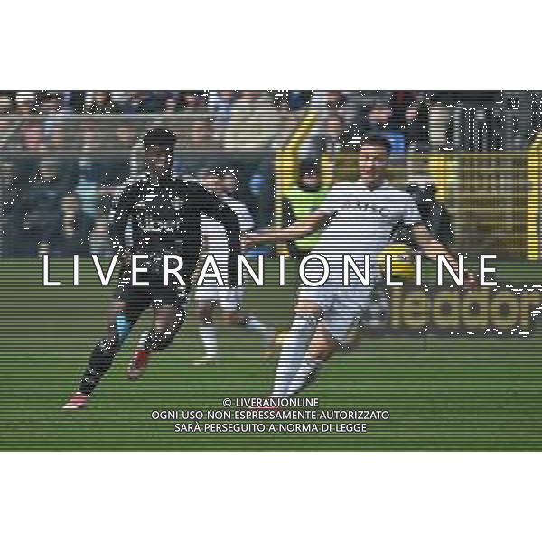 TVRG Como vs Napoli nella foto retro passaggio di Amir Rrahmani (Napoli) che diventa l\'autogol per l\'1 a 0 Como Como 23-02-2025 Stadio Giuseppe Sinigaglia Campionato Serie A Enilive - 26a giornata foto Roberto Garavaglia/Agenzia Aldo Liverani sas