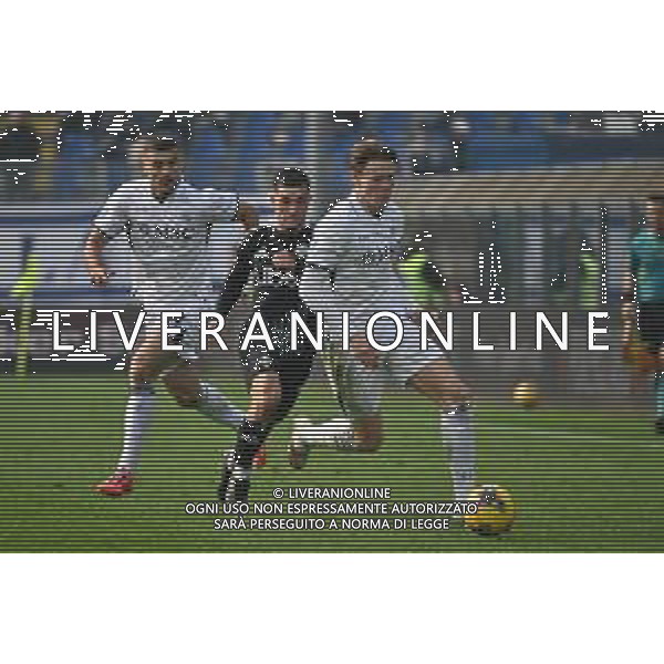 TVRG Como vs Napoli nella foto da SX Alessandro Buongiorno (Napoli), Gabriel Strefezza (Como) e Scott Francis McTominay (Napoli) Como 23-02-2025 Stadio Giuseppe Sinigaglia Campionato Serie A Enilive - 26a giornata foto Roberto Garavaglia/Agenzia Aldo Liverani sas