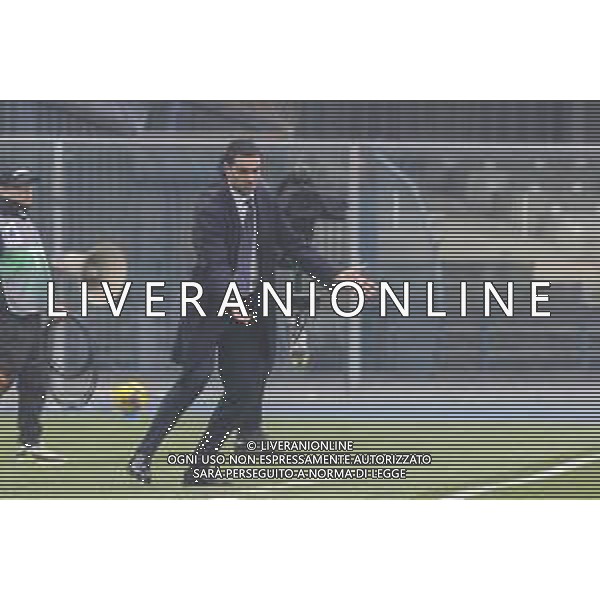Raffaele Palladino Head coach of ACF Fiorentina gestures during Hellas Verona FC vs ACF Fiorentina, 26° Serie A Enilive 2024-25 game at Marcantonio Bentegodi stadium in Verona (VR), Italy, on February 23, 2025. (Photo by Davide Casentini)- AGENZIA ALDO LIVERANI SAS