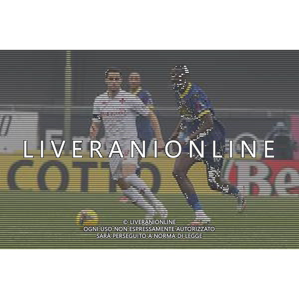 Cheikh Niasse of Hellas Verona FC play the ball during Hellas Verona FC vs ACF Fiorentina, 26° Serie A Enilive 2024-25 game at Marcantonio Bentegodi stadium in Verona (VR), Italy, on February 23, 2025. (Photo by Davide Casentini)- AGENZIA ALDO LIVERANI SAS