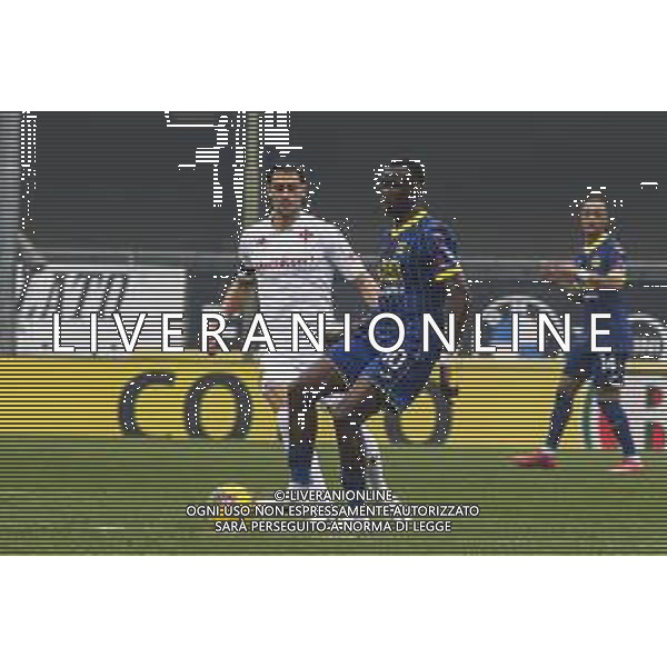 Cheikh Niasse of Hellas Verona FC play the ball during Hellas Verona FC vs ACF Fiorentina, 26° Serie A Enilive 2024-25 game at Marcantonio Bentegodi stadium in Verona (VR), Italy, on February 23, 2025. (Photo by Davide Casentini)- AGENZIA ALDO LIVERANI SAS
