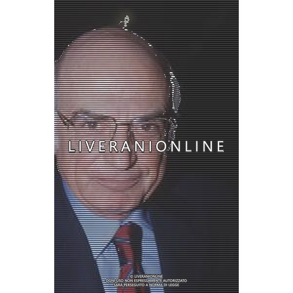 DIAP- RETROSPETTIVA ANTONIO LUBRANO GIORNALISTA E CONDUTTORE TELEVISIVO NELLA FOTO ANTONIO LUBRANO CONDUTTORE TELEVISIVO ANNO 1992 AG ALDO LIVERANI SAS 