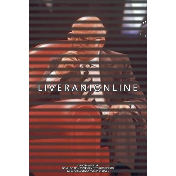 DIAP- RETROSPETTIVA ANTONIO LUBRANO GIORNALISTA E CONDUTTORE TELEVISIVO NELLA FOTO ANTONIO LUBRANO CONDUTTORE TELEVISIVO ANNO 1992 AG ALDO LIVERANI SAS