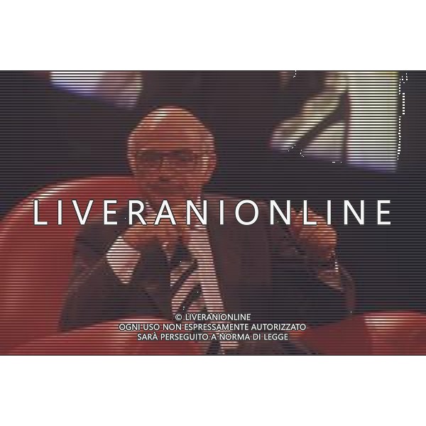 DIAP- RETROSPETTIVA ANTONIO LUBRANO GIORNALISTA E CONDUTTORE TELEVISIVO NELLA FOTO ANTONIO LUBRANO CONDUTTORE TELEVISIVO ANNO 1992 AG ALDO LIVERANI SAS