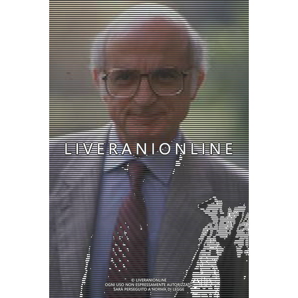 DIAP- RETROSPETTIVA ANTONIO LUBRANO GIORNALISTA E CONDUTTORE TELEVISIVO NELLA FOTO ANTONIO LUBRANO CONDUTTORE TELEVISIVO  AG ALDO LIVERANI SAS  