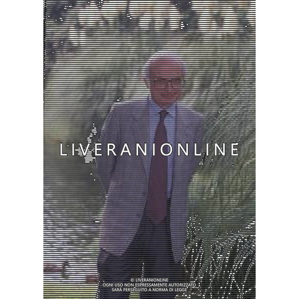 DIAP--RETROSPETTIVA ANTONIO LUBRANO GIORNALISTA E CONDUTTORE TELEVISIVO NELLA FOTO ANTONIO LUBRANO CONDUTTORE TELEVISIVO CON IL FIGLIO EDORDO AG ALDO LIVERANI SAS 
