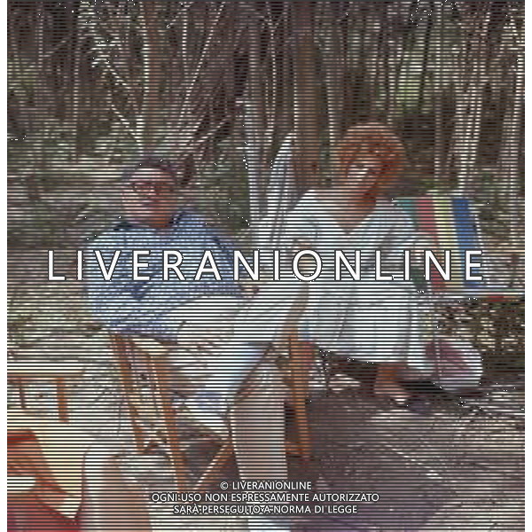 COL- RETROSPETTIVA ORNELLA VANONI CANTANTE NELLA FOTO ORNELLA VANONI NELLA MINISERIE TELEVISIVA “IL MULINO DEL PO“ NELL\'ANNO 1971 CON IL REGISTA SANDRO BOLCHI AG ALDO LIVERANI SAS