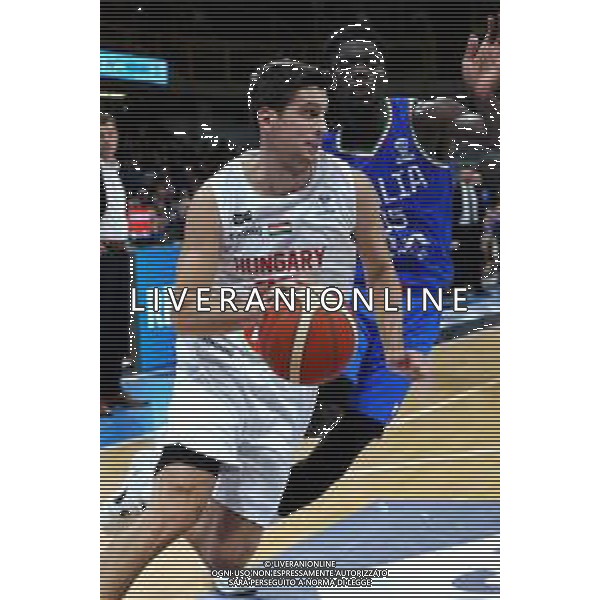 Reggio Calabria 23/02/2025 PalaCalafiore. Qualificazioni EuroBasket 2025 Italia vs Ungheria. In foto Perl Ungheria e Diouf Italia Foto Pasquale Garreffa/Agenzia Liverani Sas AGENZIA ALDO LIVERANI SAS