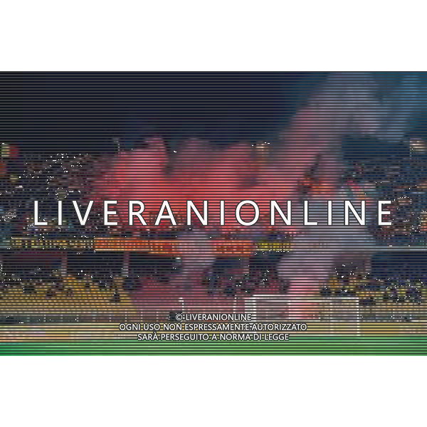 TVEM February 21, 2025 Lecce, Italy - US Lecce vs Udinese Calcio - Italian soccer serie A 2024/25 - Via Del Mare Stadium. In the pic: Supporters of US Lecce foto emmanuele mastrodonato-ag aldo liverani sas