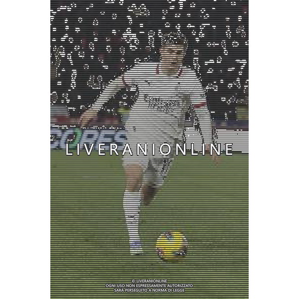 Christian Pulisic of AC Milan play the ball during Bologna BFC vs AC Milan, 9° Serie A Enilive 2024-25 game at Renato Dall\'Ara stadium in Bologna (BO), Italy, on February 27, 2025. (Photo by Davide Casentini)- AGENZIA ALDO LIVERANI SAS