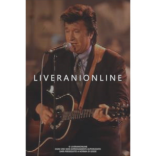 DIAP-RETROSPETTIVA BOBBY SOLO CANTANTE NELLA FOTO BOBBY SOLO NELL\'ANNO 1990 AG ALDO LIVERANI SAS