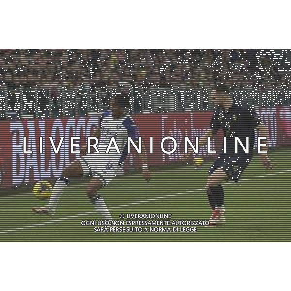 Amin Sarr of Hellas Verona FC battle for the ball with Federico Gatti of Juventus FC during Juventus FC vs Hellas Verona FC, 27° Serie A Enilive 2024-25 game at Allianz Stadium in Torino (TO), Italy, on March 03, 2025. (Photo by Davide Casentini)- AG ALDO LIVERANI SAS