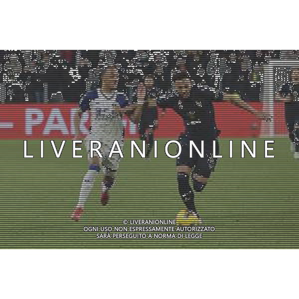 Lloyd Kelly of Juventus FC battle for the ball with Dailon Rocha Livramento of Hellas Verona FC FC during Juventus FC vs Hellas Verona FC, 27° Serie A Enilive 2024-25 game at Allianz Stadium in Torino (TO), Italy, on March 03, 2025. (Photo by Davide Casentini)- AG ALDO LIVERANI SAS