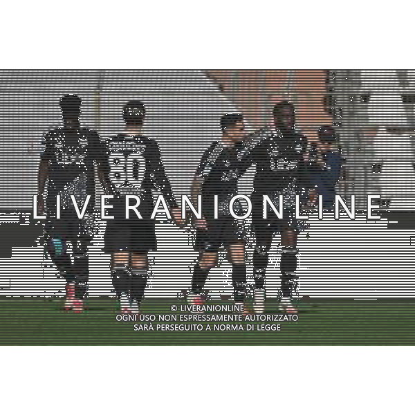 TVRG Como vs Venezia nella foto Jonathan Ikonè (Como) DX esultanza dopo il gol dell\'1 a 0 Como 08-03-2025 Stadio Giuseppe Sinigaglia Campionato Serie A Enilive - 28a giornata foto Roberto Garavaglia/Agenzia Aldo Liverani sas