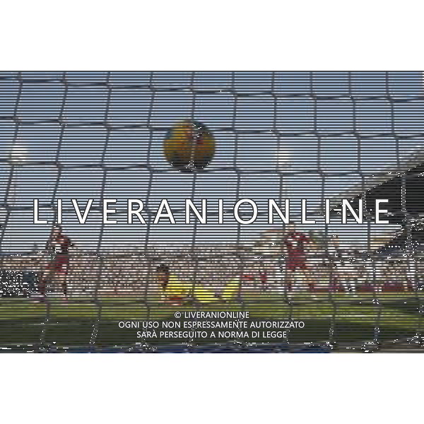 Zion Suzuki of Parma AC looks to the ball goal of Eljif Elmas of Torino FC during Parma Calcio vs Torino FC, 28° Serie A Enilive 2024-25 game at Ennio Tardini stadium in Parma (PR), Italy, on March 08, 2025. (Photo by Davide Casentini) AG ALDO LIVERANI SAS