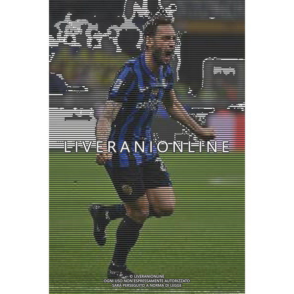 Inter vs Monza nella foto Hakan Calhanoglu (Inter) esultanza dopo il gol del 2 a 2 Milano 08-03-2025 Stadio Giuseppe Meazza - San Siro Campionato Serie A Enilive - 28a giornata foto Roberto Garavaglia/Agenzia Aldo Liverani sas
