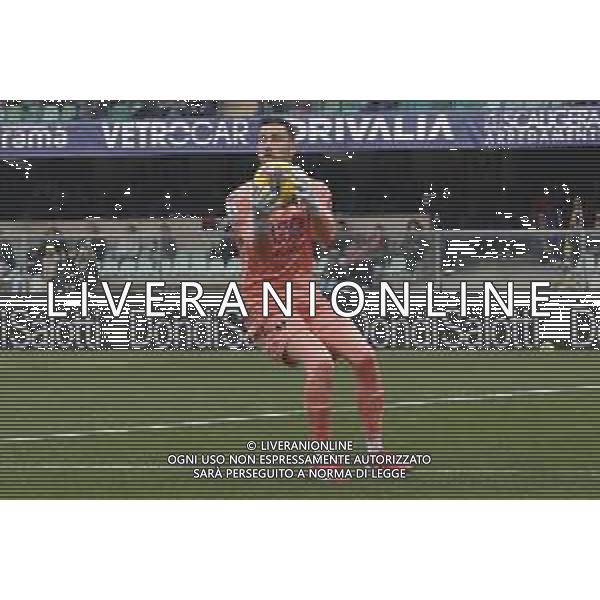 Lorenzo Montipò of Hellas Verona FC makes a save during Hellas Verona FC vs Bologna BFC, 28° Serie A Enilive 2024-25 game at Marcantonio Bentegodi stadium in Verona (VR), Italy, on March 09, 2025. (Photo by Davide Casentini) AG ALDO LIVERANI SAS