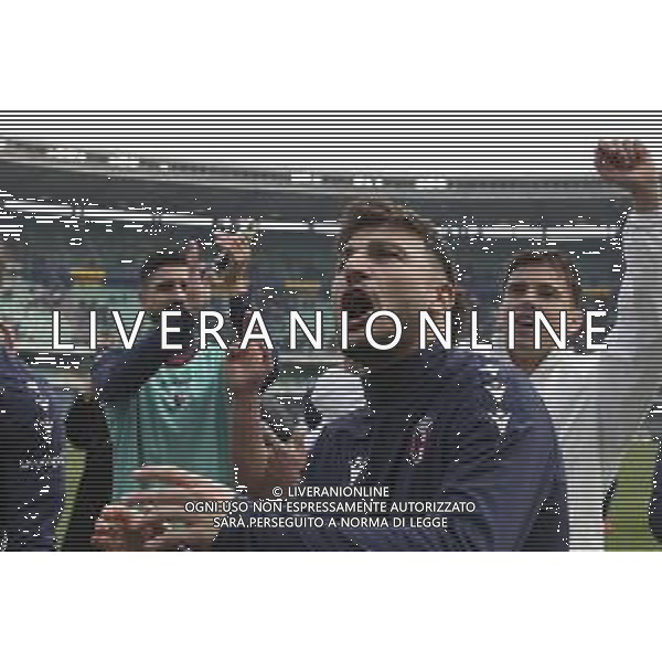 Riccardo Orsolini of Bologna FC celebrate the victory at the end of during Hellas Verona FC vs Bologna BFC, 28° Serie A Enilive 2024-25 game at Marcantonio Bentegodi stadium in Verona (VR), Italy, on March 09, 2025. (Photo by Davide Casentini) AG ALDO LIVERANI SAS