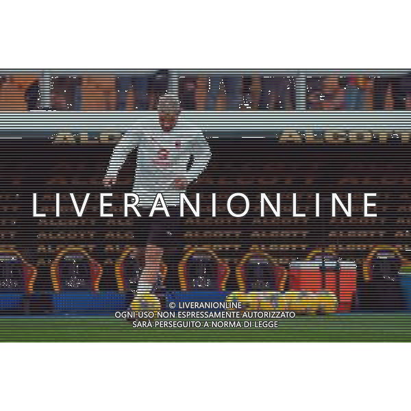 TVEM March 8, 2025 Lecce, Italy - US Lecce vs AC Milan - Italian soccer serie A 2024/25 - Via Del Mare Stadium. In the pic: Theo Hernandez of AC Milan foto emmanuele mastodonato-ag aldo liverani sas