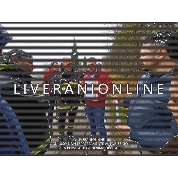 IMOLA 14 03 2025 FIUME SANTERNO IN PIENA NELLA FOTO VIA PIEVE DI SANT\'ANDREA STRADA FRANATA DOPO LE PIOGGIE INTENSE SUL POSTO SINDACO DI IMOLA MARCO PANIERI,I VIGILI DEL FUOCO, OPERATORI COMUNALI E RESIDENTI BLOCCATI FOTO GIANNA SANNA-AG ALDO LIVERANI SAS