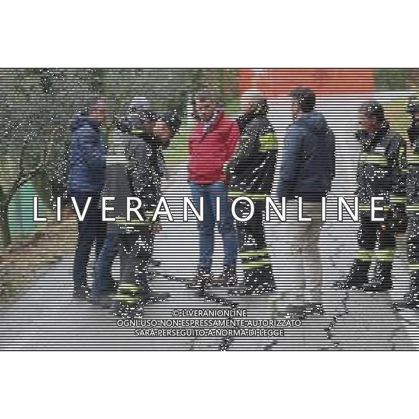 IMOLA 14 03 2025 FIUME SANTERNO IN PIENA NELLA FOTO VIA PIEVE DI SANT\'ANDREA STRADA FRANATA DOPO LE PIOGGIE INTENSE SUL POSTO SINDACO DI IMOLA MARCO PANIERI,I VIGILI DEL FUOCO, OPERATORI COMUNALI E RESIDENTI BLOCCATI FOTO GIANNA SANNA-AG ALDO LIVERANI SAS