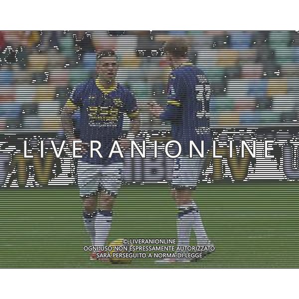 Tomas Suslov speaks to Ondrej Duda of Hellas Verona FC during Udinese Calcio vs Hellas Verona FC, 29° Serie A Enilive 2024-25 game at Bluenergy stadium in Udine (UD), Italy, on March 15, 2025. (Photo by Davide Casentini) - AGENZIA ALDO LIVERANI SAS