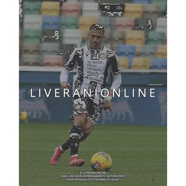 Alexis Sanchez of Udinese FC play the ball during Udinese Calcio vs Hellas Verona FC, 29° Serie A Enilive 2024-25 game at Bluenergy stadium in Udine (UD), Italy, on March 15, 2025. (Photo by Davide Casentini) - AGENZIA ALDO LIVERANI SAS