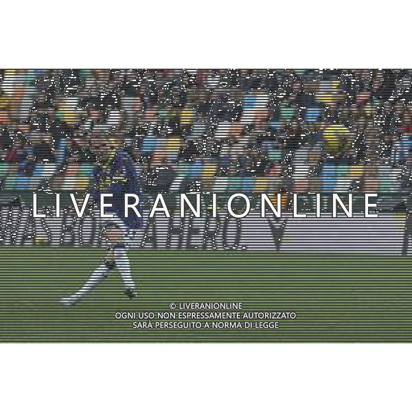 Ondrej Duda of Hellas Verona FC scores a goal during Udinese Calcio vs Hellas Verona FC, 29° Serie A Enilive 2024-25 game at Bluenergy stadium in Udine (UD), Italy, on March 15, 2025. (Photo by Davide Casentini) - AGENZIA ALDO LIVERANI SAS