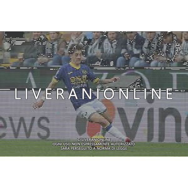 Domagoj Bradaric of Hellas Verona FC play the ball during Udinese Calcio vs Hellas Verona FC, 29° Serie A Enilive 2024-25 game at Bluenergy stadium in Udine (UD), Italy, on March 15, 2025. (Photo by Davide Casentini)- AGENZIA ALDO LIVERANI SAS