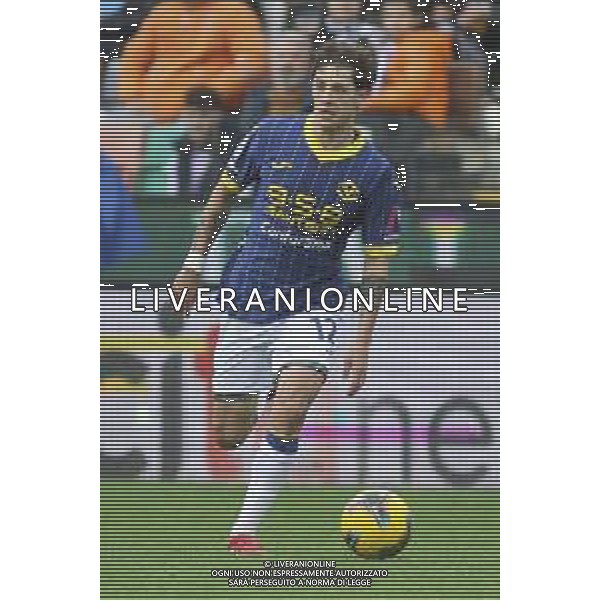 Domagoj Bradaric of Hellas Verona FC play the ball during Udinese Calcio vs Hellas Verona FC, 29° Serie A Enilive 2024-25 game at Bluenergy stadium in Udine (UD), Italy, on March 15, 2025. (Photo by Davide Casentini)- AGENZIA ALDO LIVERANI SAS