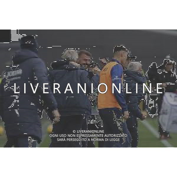 Paolo Zanetti Head Coach of Hellas Verona FC celebrate the victory at the end of Udinese Calcio vs Hellas Verona FC, 29° Serie A Enilive 2024-25 game at Bluenergy stadium in Udine (UD), Italy, on March 15, 2025. (Photo by Davide Casentini)- AGENZIA ALDO LIVERANI SAS