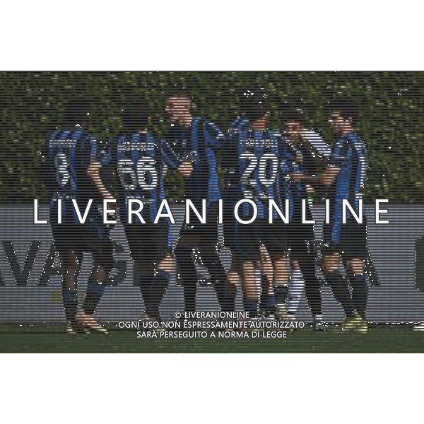 TVRG Atalanta U23 vs FeralpiSalò nella foto giocatori Atalanta U23 esultanza dopo il gol del 3 a 1 Caravaggio (BG) 16-03-1973 Stadio Comunale Campionato Serie C girone A - 32a giornata foto Roberto Garavaglia/Agenzia Aldo Liverani sas