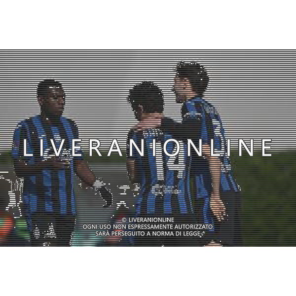 TVRG Atalanta U23 vs FeralpiSalò nella foto giocatori Atalanta U23 esultanza dopo il gol del 2 a 1 Caravaggio (BG) 16-03-1973 Stadio Comunale Campionato Serie C girone A - 32a giornata foto Roberto Garavaglia/Agenzia Aldo Liverani sas