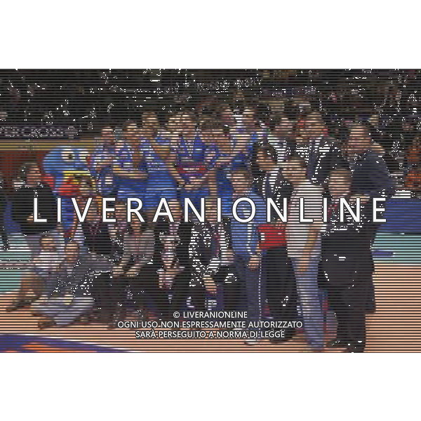 Tim coppa ita volley serie A 2006 partita: Cuneo - Piacenza nella foto: Premiazione - Cuneo agenzia aldo liverani