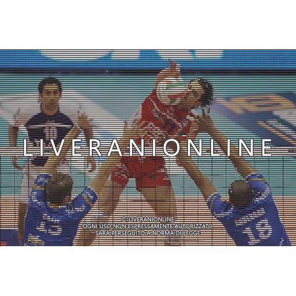 Tim coppa ita volley serie A 2006 partita: Cuneo - Piacenza nella foto: Zlatanov - Piacenza agenzia aldo liverani