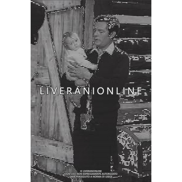 NEG-RETROSPETTIVA MARCELLO MASTROIANNI ATTORE NELLA FOTO MARCELLO MASTROIANNI SUL SET DEL FILM“AMANTI“ NELL\'ANNO 1968 A CORTINA D\'AMPEZZO AG ALDO LIVERANI SAS 