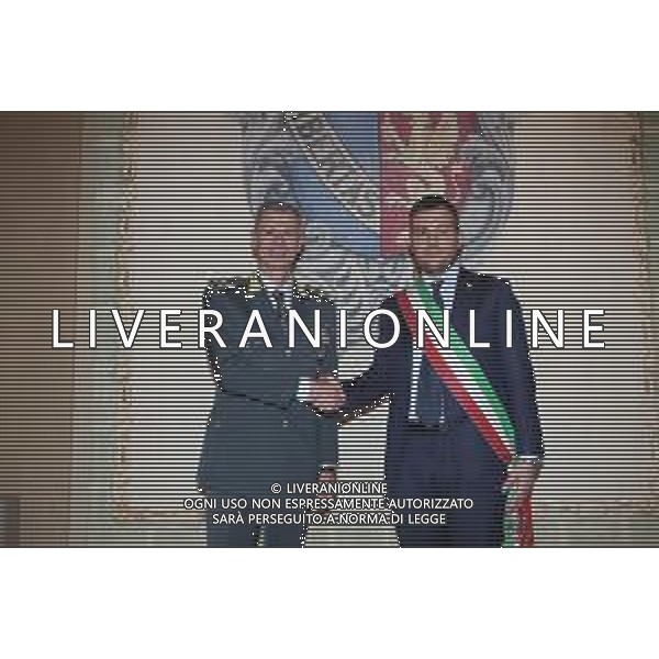 IMOLA 24 03 2025 SOTTOSCRITTO IL PROTOCOLLO D’INTESA TRA LA GUARDIA DI FINANZA E IL COMUNE DI IMOLA, PER IL MONITORAGGIO E IL CONTROLLO DEGLI INTERVENTI DI RICOSTRUZIONE, IN CONSEGUENZA DEGLI EVENTI ALLUVIONALI DEL 2023 E 2024 NELLA FOTO COMM GDF IMOLA,GENERALE DI BRIGATA GIOVANNI PARASCANDOLO,SINDACO DI IMOLA MARCO PANIERI ©SANNA - AGENZIA ALDO LIVERANI SAS