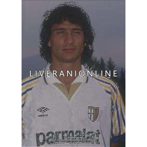 DIA-RETROSPETTIVA ANTONIO BENARRIVO CALCIATORE NELLA FOTO ANTONIO BENARRIVO CON LA MAGLIA DE PARMA CALCIO AG ALDO LIVERANI SAS