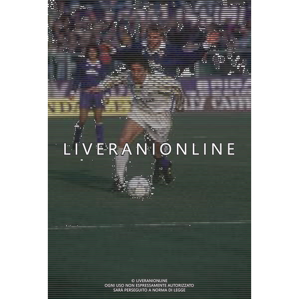 DIA-RETROSPETTIVA ANTONIO BENARRIVO CALCIATORE NELLA FOTO ANTONIO BENARRIVO CON LA MAGLIA DE PARMA CALCIO AG ALDO LIVERANI SAS