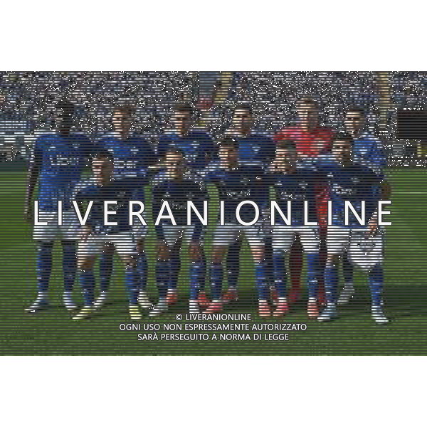 TVRG Como vs Empoli nella foto formazione Como, in piedi da SX Assane Diao, Mergim Vojvoda, Marc Oliver Kempf, Edoardo Goldaniga, Jean Butez e Lucas Da Cunha; in basso da SX Gabriel Strefezza, Maxence Caqueret, Sergi Roberto Carnicer, Alberto Moreno Perez e Patrick Cutrone Como 29-03-2025 Stadio Giuseppe Sinigaglia Campionato Serie A Enilive - 30a giornata foto Roberto Garavaglia/Agenzia Aldo Liverani sas