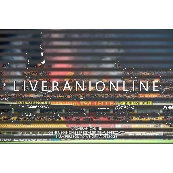 TVEM March 29, 2025 Lecce, Italy - US Lecce vs AS Roma - Italian soccer serie A 2024/25 - Via Del Mare Stadium. In the pic: Supporters of US Lecce - TIFOSI ©TVEM Emmanuele Mastrodonato - AGENZIA ALDO LIVERANI SAS