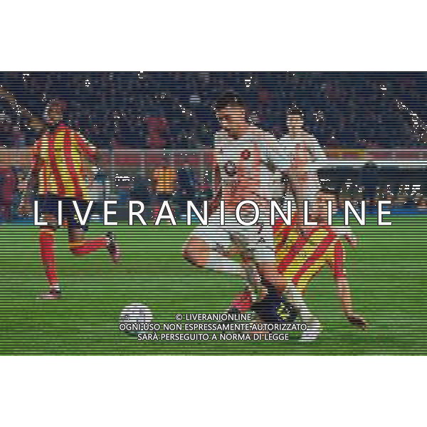 TVEM March 29, 2025 Lecce, Italy - US Lecce vs AS Roma - Italian soccer serie A 2024/25 - Via Del Mare Stadium. In the pic: Lorenzo Pellegrini of AS Roma in action against Frederic Guilbert of US Lecce ©TVEM Emmanuele Mastrodonato - AGENZIA ALDO LIVERANI SAS